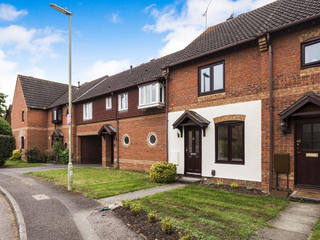 Oasthouse Drive, Fleet GU51, 2 bed end terrace house to rent, £1,575 pcm | PrimeLocation