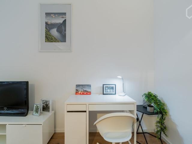 Oase der Ruhe im Herzen von Charlottenburg, Berlin Amsterdam Apartments for Rent
