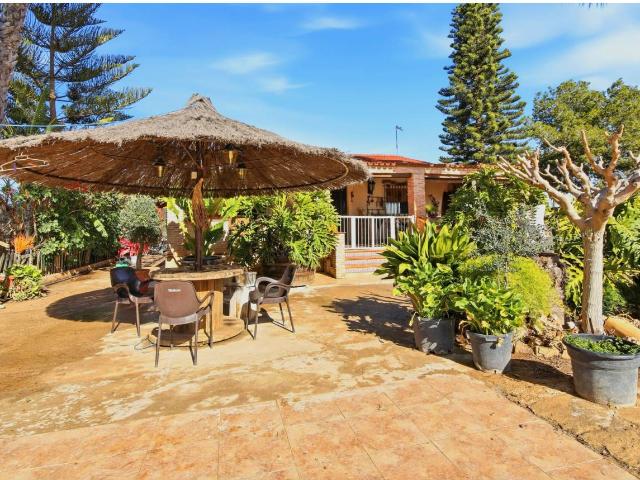 Oasis Villa Construido 2004