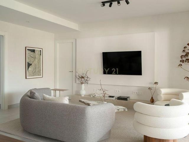 Oasis de lujo en Marbella: Obra nueva, impresionantes vistas al mar
