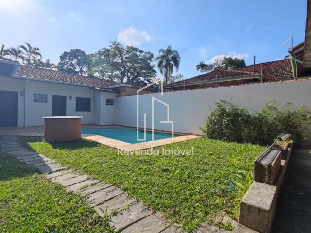 Oásis em Interlagos: Casa para locação com 1 quarto, suíte, sala, 2 banheiros e 6 vagas de garagem, em frente ao Parque Jacques Cousteau.Casa, Interlagos São Paulo/SP