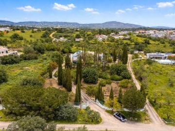 Oásis Privado em Faro: 4.500m² de Puro Refúgio
