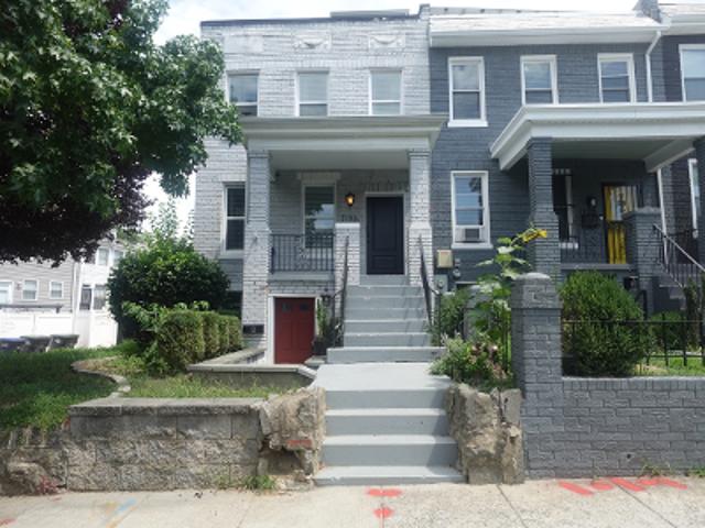 Oates St NE