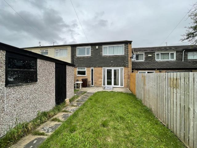 Oatland Close, Leeds, West Yorkshire LS7, 4 bed shared accommodation to rent, £1,959 pcm | PrimeLocation