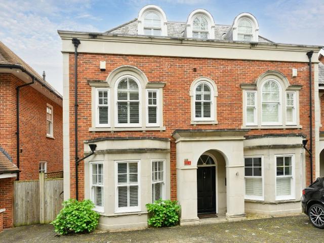 Oatlands Chase, Weybridge, Surrey KT13, 4 bed semi detached house to rent, £5,500 pcm | PrimeLocation
