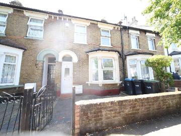 Oatlands Road, Enfield EN3, 3 bed terraced house to rent, £2,500 pcm | PrimeLocation