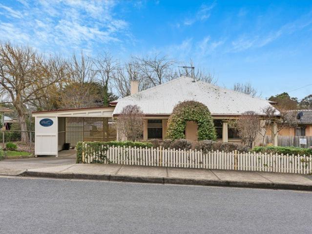 Oats Cottage Timeless Charm, Endless Possibilities!