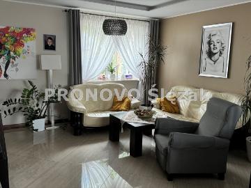 Przestronny dom 280 m² z garażem, fotowoltaiką i ogrodem