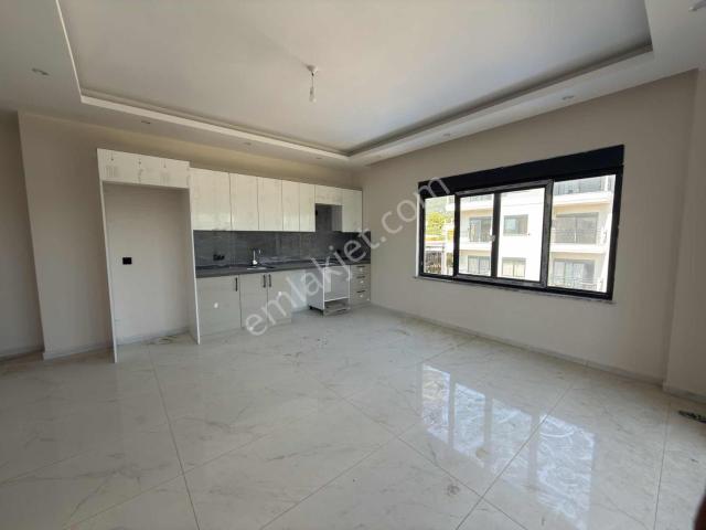 Oba Karakocalı Bölgesinde Site İçinde Kiralık Daire