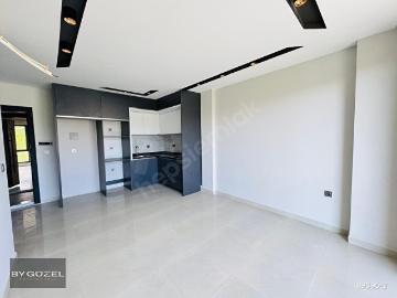 OBA'DA 1+1 EŞYASIZ SİTE İÇERİSİNDE KİRALIK DAİRE