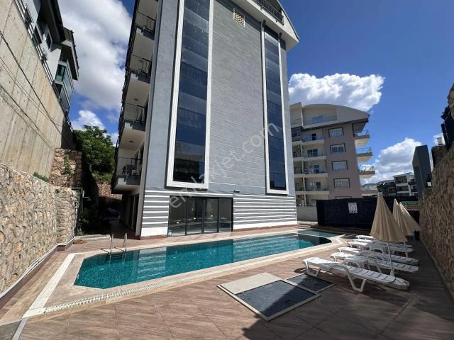 Oba'da Aktiviteli Çift Banyo 2+1 Lüx Eşyalı Sıfır Dubleks Daire