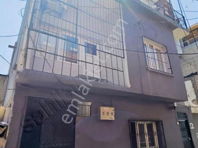 Obalar Caddesi Civarı Satılık 1 Katlı Fiyatına 3 Katlı Müstakile