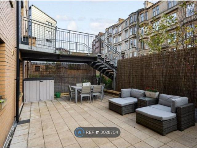 Oban Drive, Glasgow G20, 2 bed flat to rent, £1,395 pcm | PrimeLocation