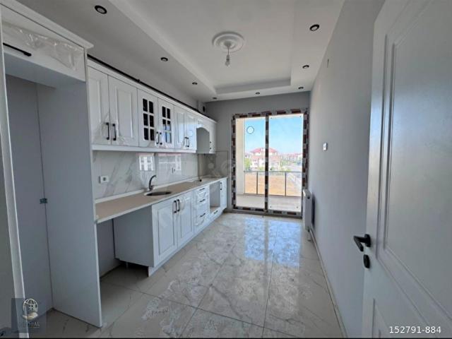 ÇOBANÇEŞME CUMHURİYET PARKI YAKININDA SIFIR 3+1 LÜKS DAİRE