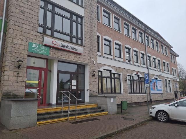 Lokal biurowo usługowy 1588 m², 3 wejścia, parking polecam!