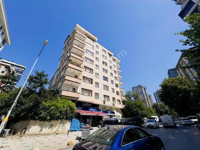 Obenden Marmaray Sahile 6 Dk. Yürüme Mesafesinde 4+1 135 M² Net