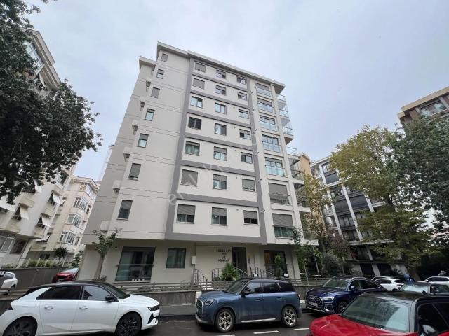 Oben'den Bağdat Caddesine 4. Bina 1+1 Net 60 M²