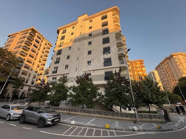 Oben'den Bostancı Marmaray'a Yakın Otoparklı 2+1 65 M² Net