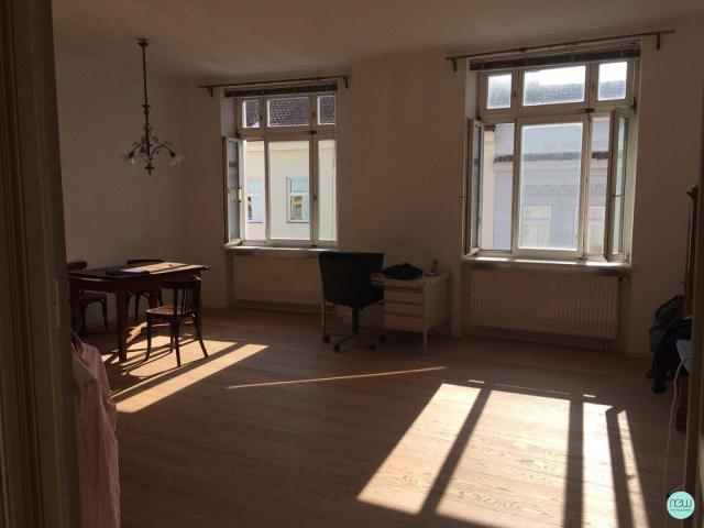 Wohnen, Arbeiten, zur Ruhe kommen/ helle 82 m² Altbauwohnung + Schuppen + 3 PKW Abstellplätze