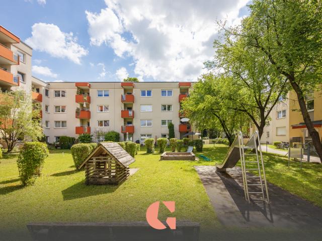 Oberföhring Attraktive Dachgeschosswohnung mit hohem Freizeitwert