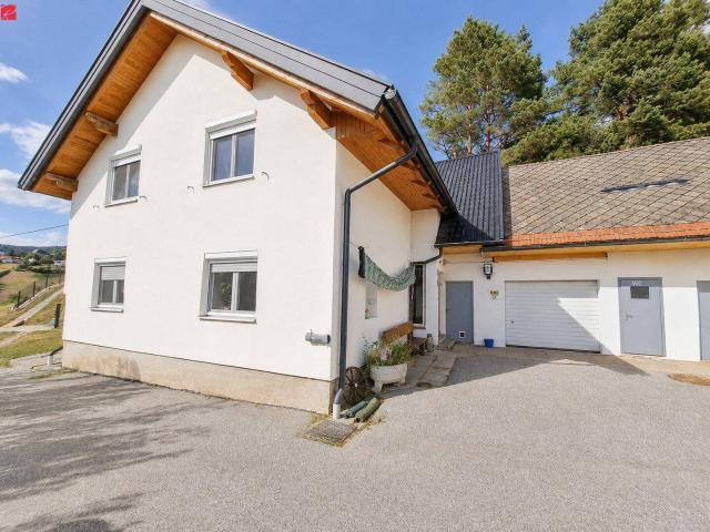 Obertiefenbach! Panoramablick & Nebengebäude – 15 Minuten von Hartberg