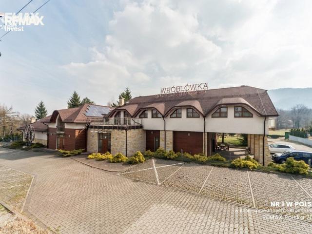Do sprzedania obiekt hotelowo restauracyjny 955 m² z dużym potencjałem