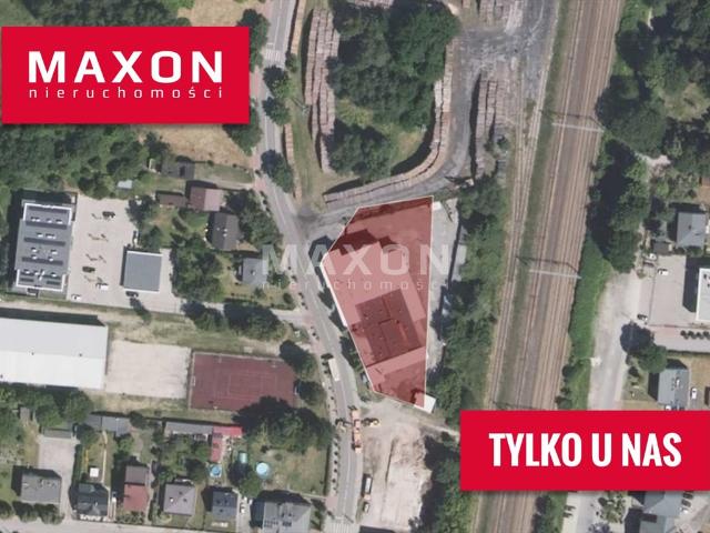 Obiekt produkcyjny 1580 m² w Gomunicach infrastruktura, magazyny