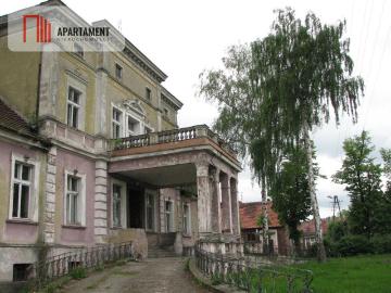 Pałac z historią, 1200 m2, inwestycja w Obiszowie