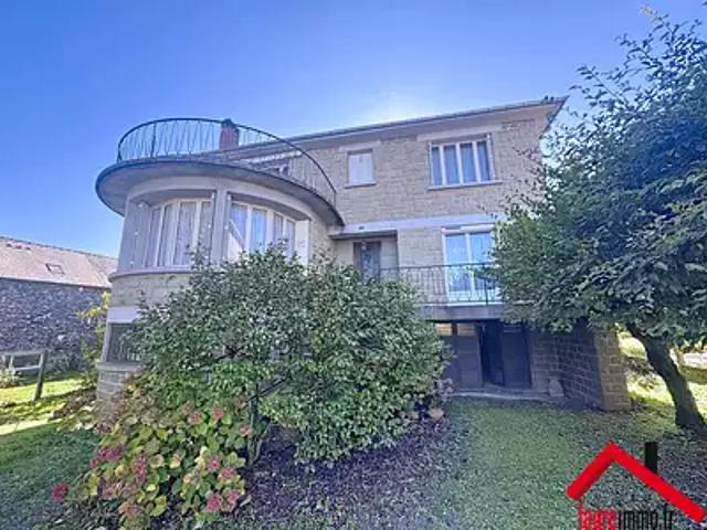 Objat 19130 Achat / Vente maison 8 pièces t8