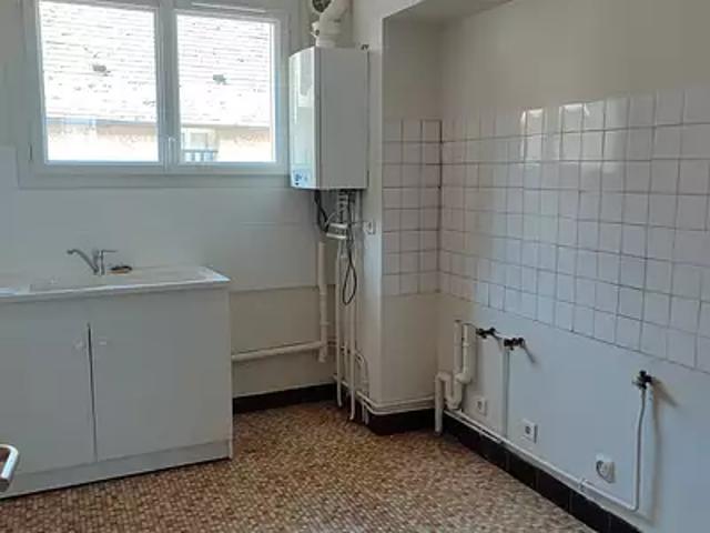 Objat 19130 Location appartement 2 pièces t2