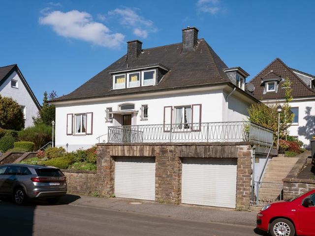 Objektverkauf mit Wohnhaus + Mietshaus + Shed