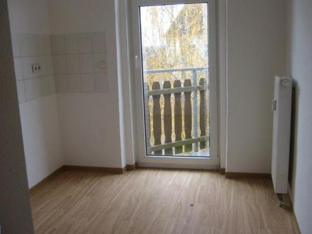 Objekt Nr.: 12124 vermietete 2 Zimmer ETW mit Wanne und Balkon im DG in Plauen