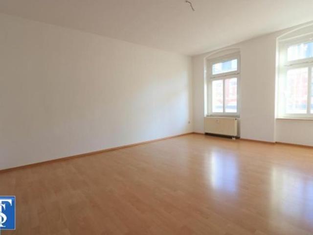 Objekt Nr.: 2424 Schöne bezugsfreie 3 Zimmer ETW mit Wanne und Balkon im 2. OG zentrumsnah in Plauen