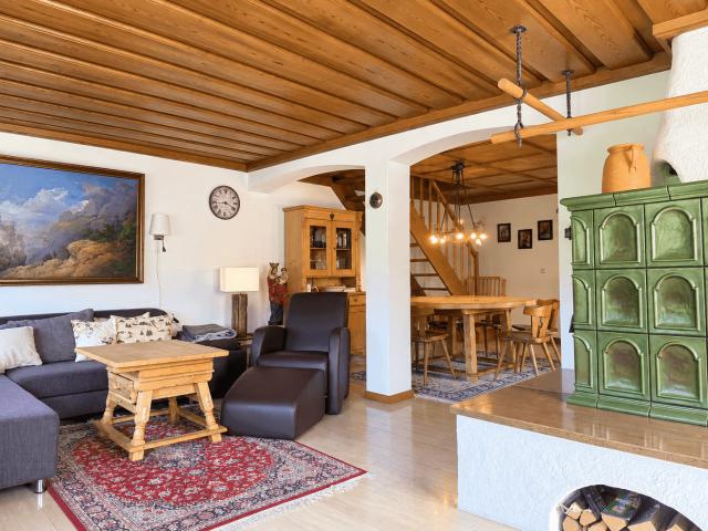 Objekt Nr.: R1000 REITH BEI KITZBÜHEL: FREIZEITWOHNSITZ – Großzügige Dachgeschoss Maisonette mit Balkon & Bergblick