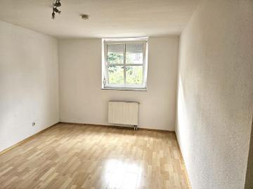 ObjNr:19300 Wohnung in Lu Friesenheim mit schönem Balkon OHNE RENOVIERUNGSSTAU