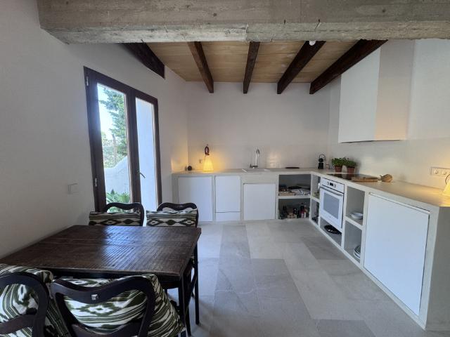 Obra nueva entre el mar y la montaña – Estellencs
