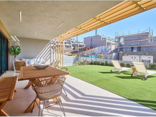 OBRA NUEVA ESPECTACULARES ADOSADOS 4 HABITACIONES PISCINA GARAGE VISTAS AL MAR