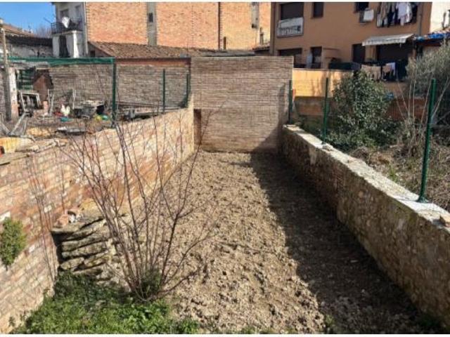 OBRA NUEVA PLANTA BAJA CON JARDIN