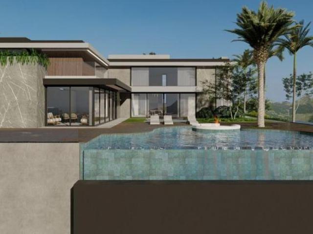 OBRA PARADA – 904 M² DE CONSTRUÇÃO EM TERRENO DE 1.551 M² | TAMBORÉ 1