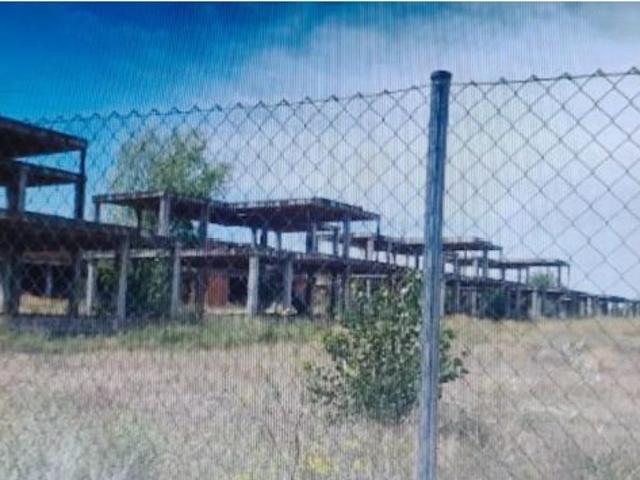 OBRA PARADA EN VILLARALBO