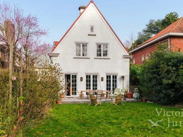 Observatory Magnificent 4 sided villa 3 bedrooms offic