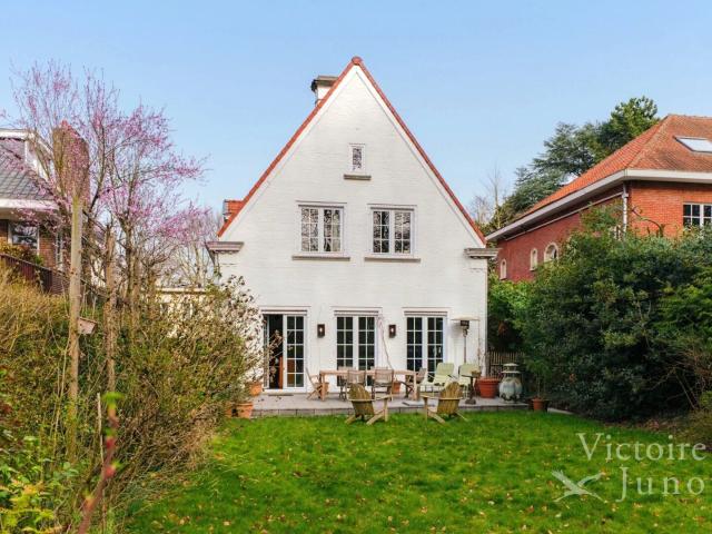Observatory Magnificent 4 sided villa 3 bedrooms offic