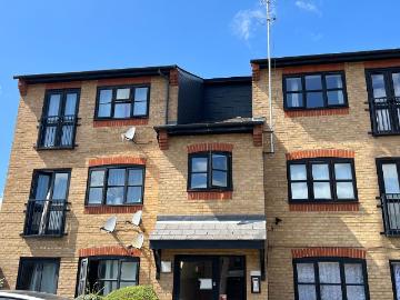 Observatory Mews, London E14, 2 bed flat to rent, £2,383 pcm | PrimeLocation