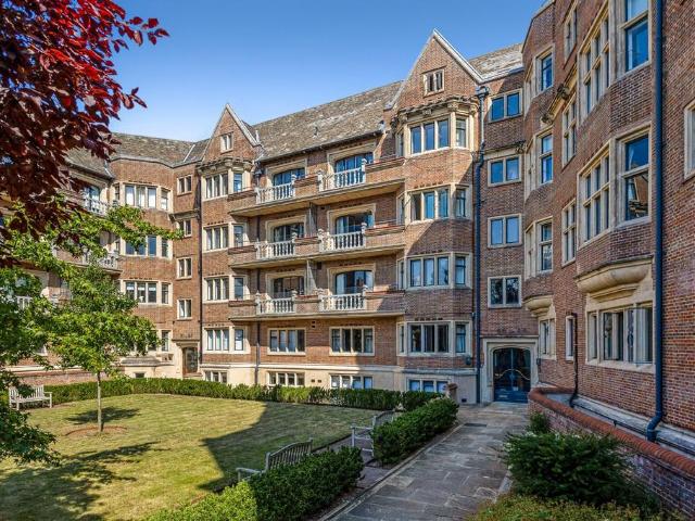 Observatory Street, Oxford. 3 bed penthouse to rent £5,995 pcm £1,383 pw