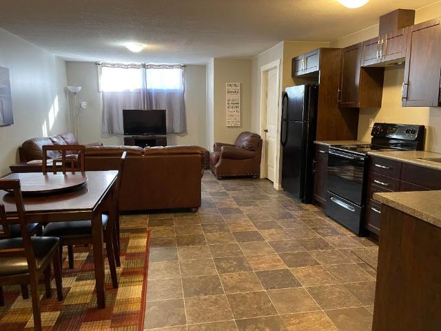 Ogden Lower Available Nov 1/26