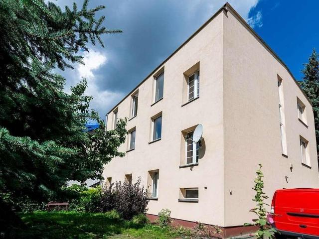 Sprzedam przestronne 102 m² z ogrodem i garażem na Julianowie