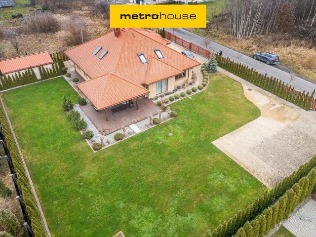 Luksusowa rezydencja 255 m2 z ogrodem i garażem