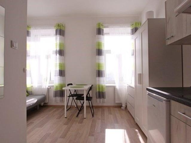 Łódź Łódź Widzew, Targowa