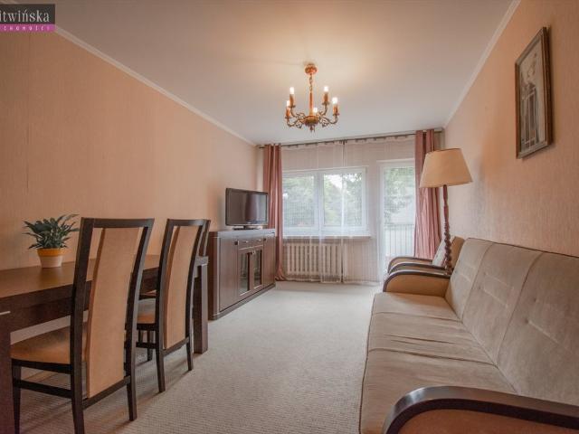 Dwupokojowe mieszkanie z balkonem, parking, spokojna okolica