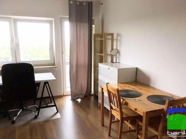 Łódź, Śródmieście, Os. Radiostacja, Konstytucyjna